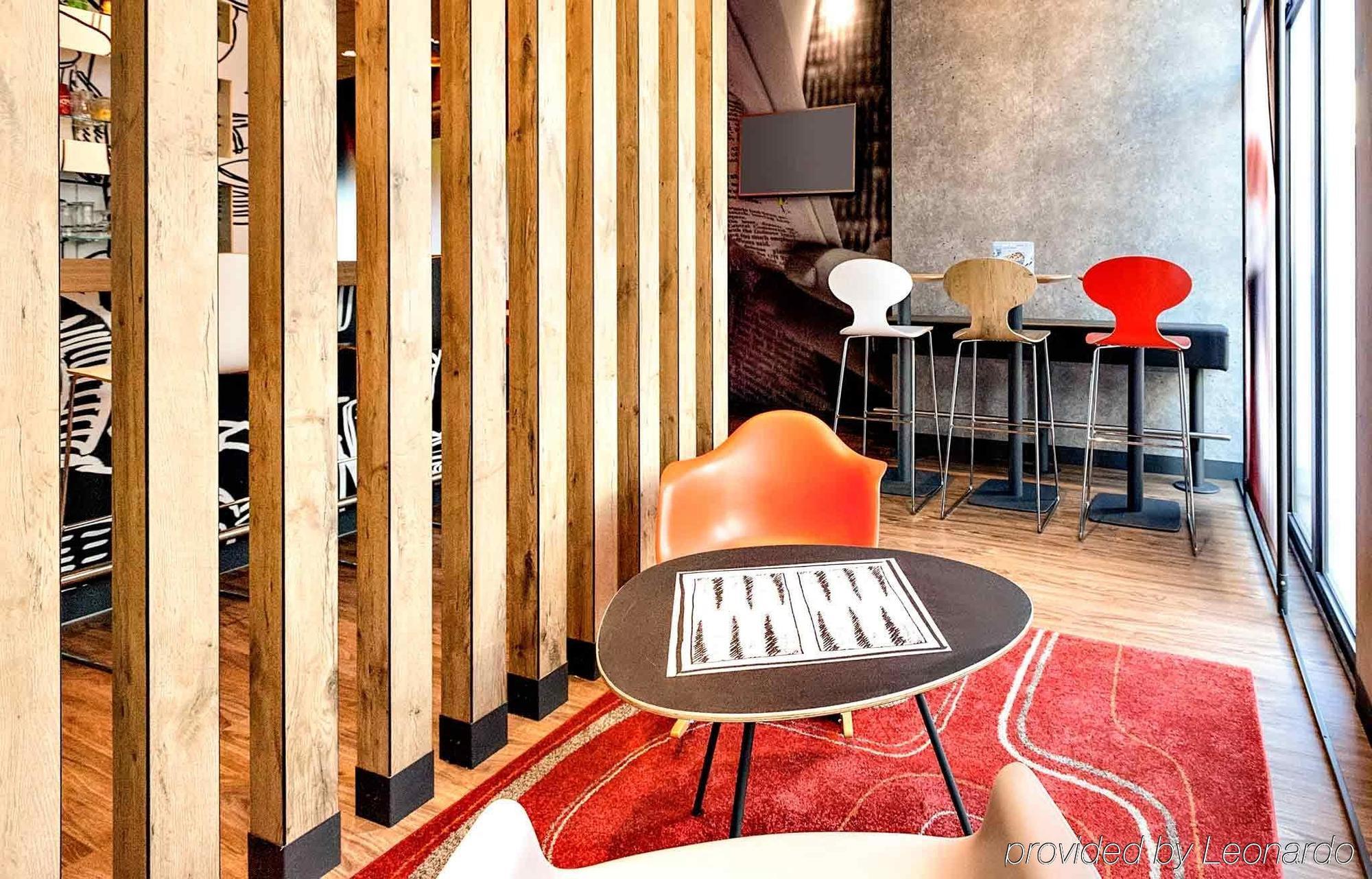 Hotel Ibis Agen Centre Gare Exterior foto