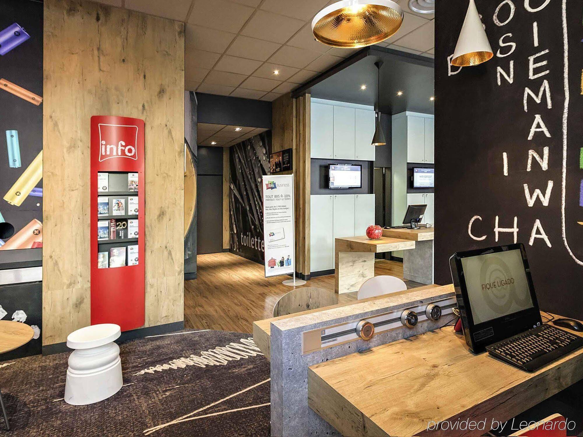 Hotel Ibis Agen Centre Gare Exterior foto
